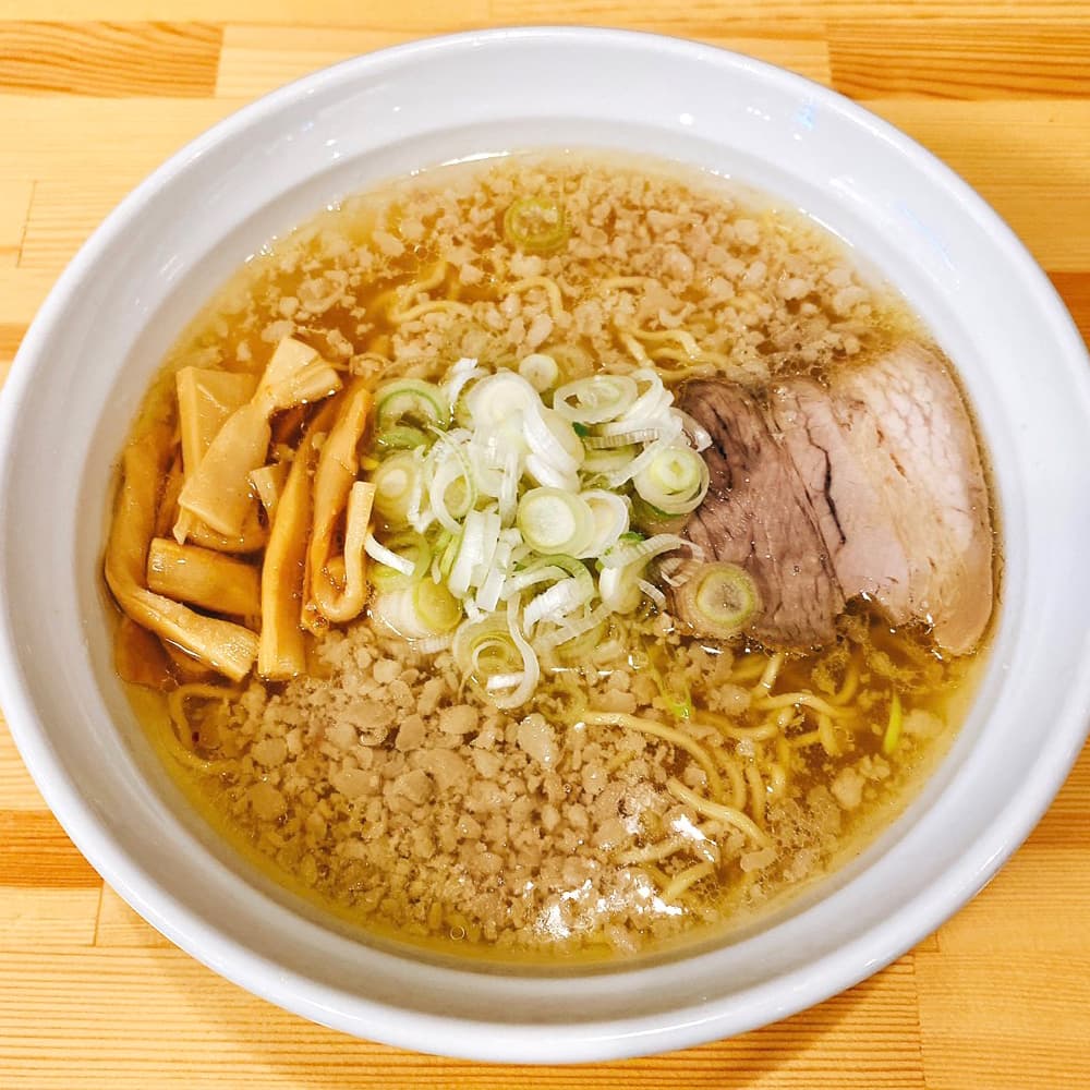 背脂塩ラーメン