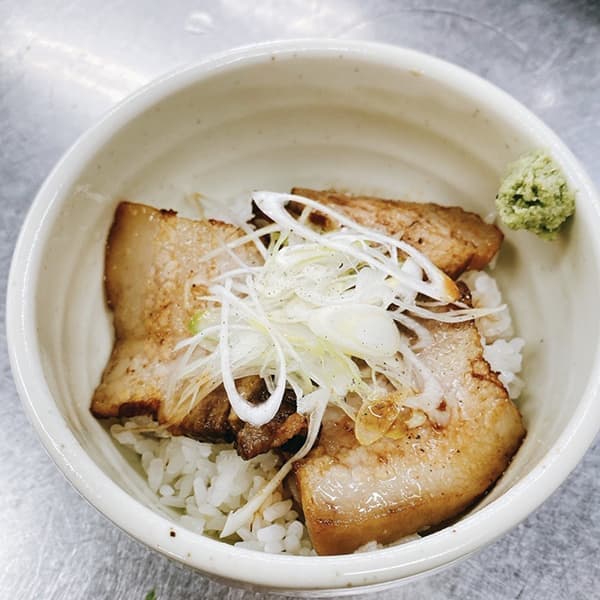 ミニチャーシュー丼